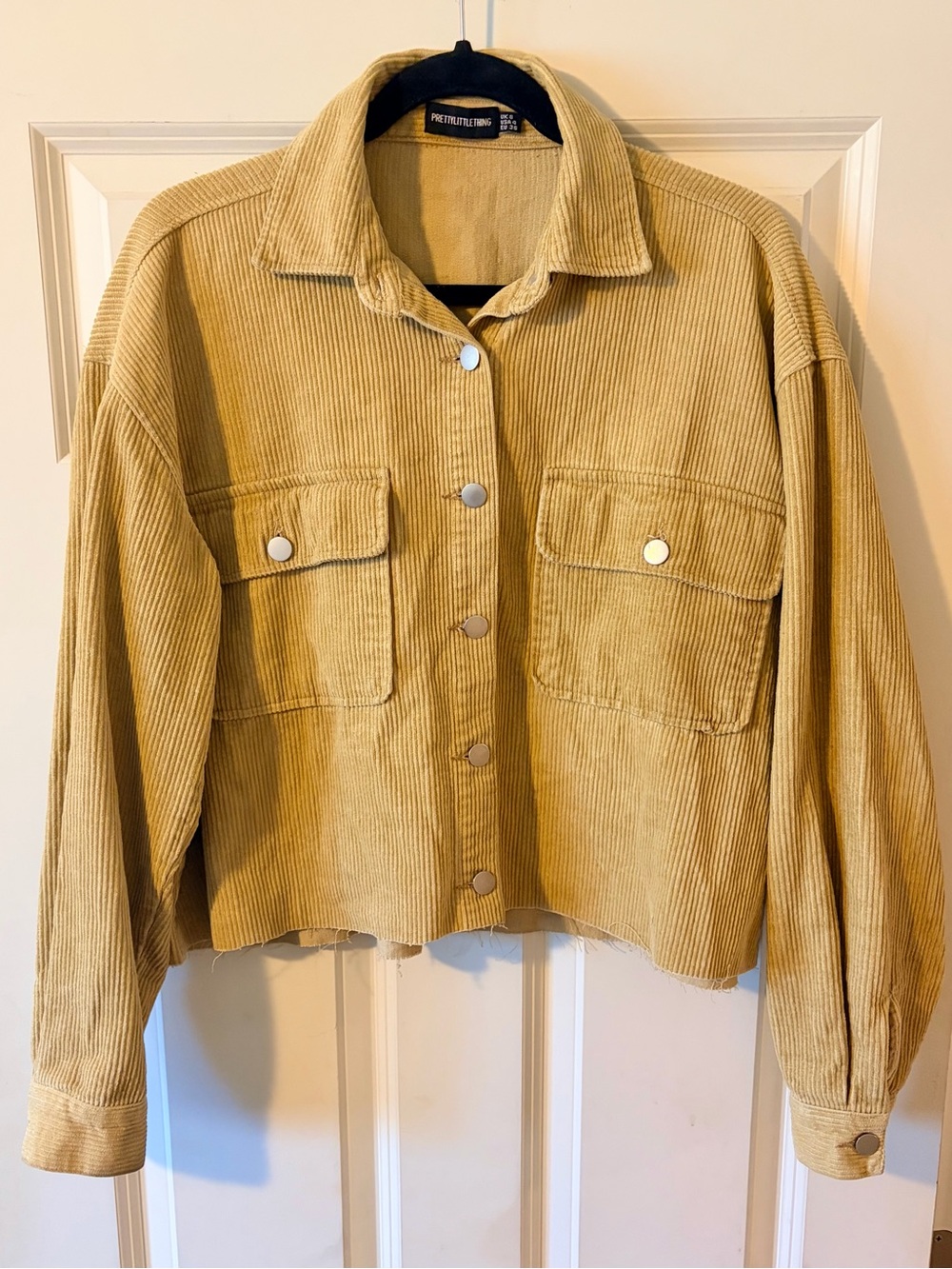 Pretty Little Thing Cropped Raw Hem Corduroy Shirt Jacket